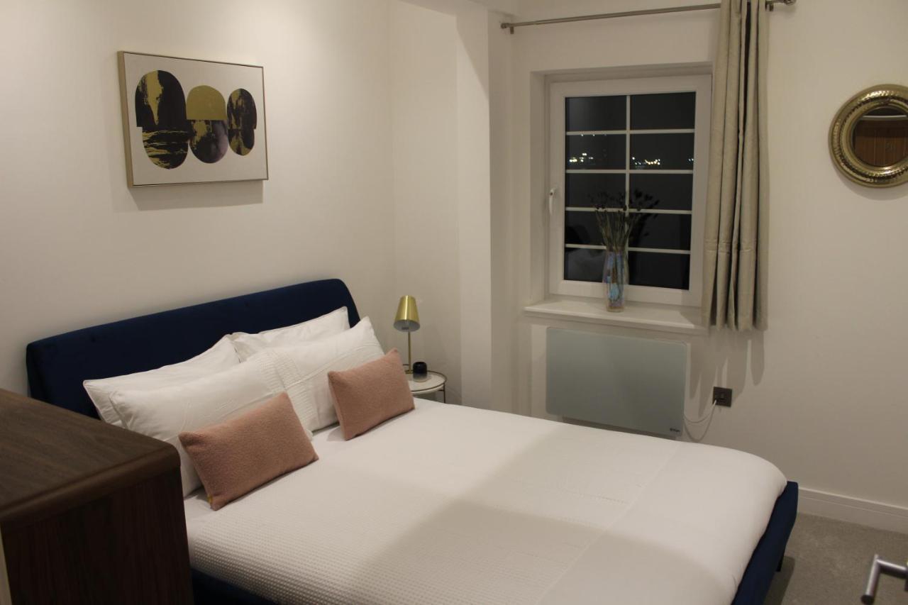 Luxury 2 Bed Apartment In The Heart Of Rochester Rochester  Ngoại thất bức ảnh